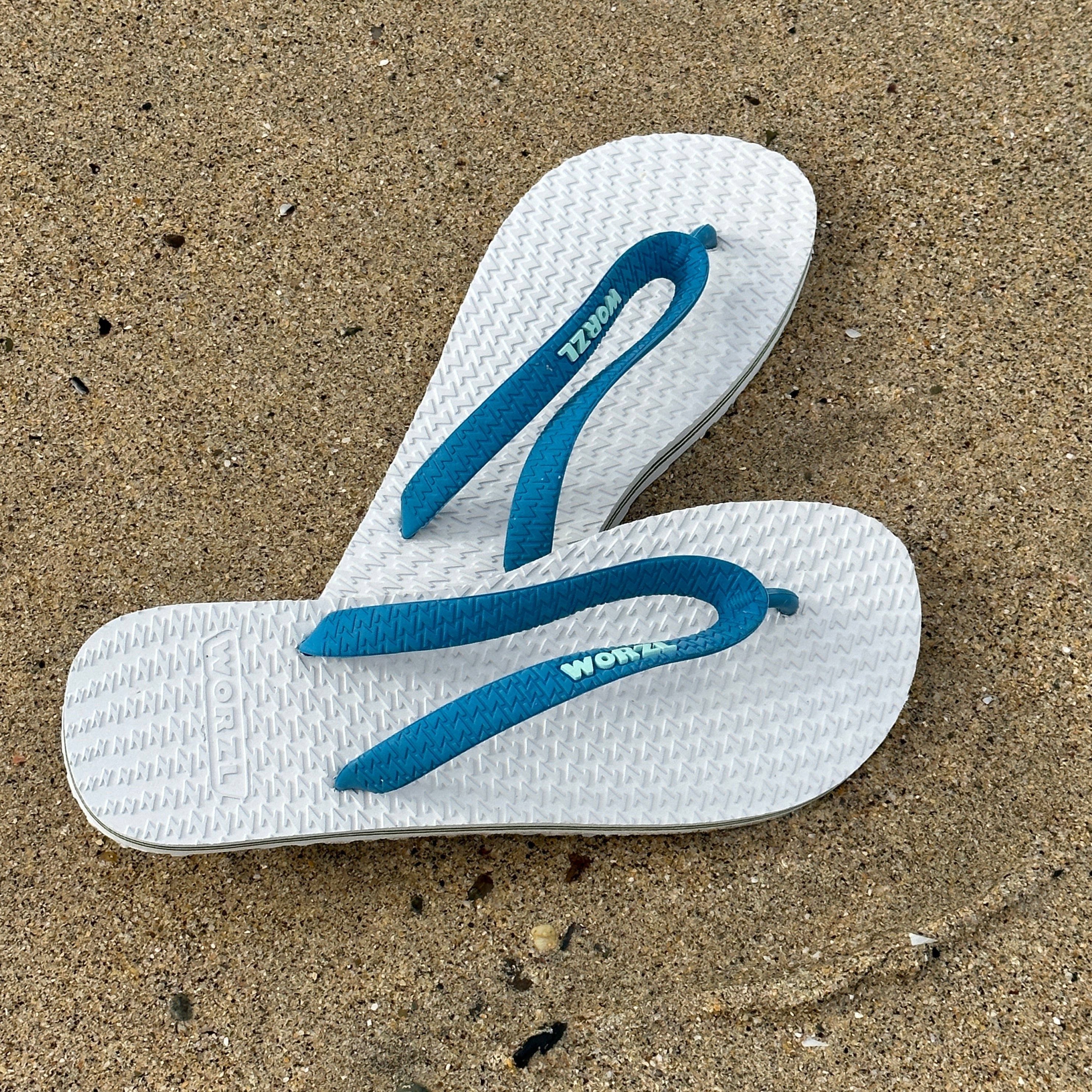 NATURAL WHITE Kids non plastic biodegradable rubber flip flops made in the UK