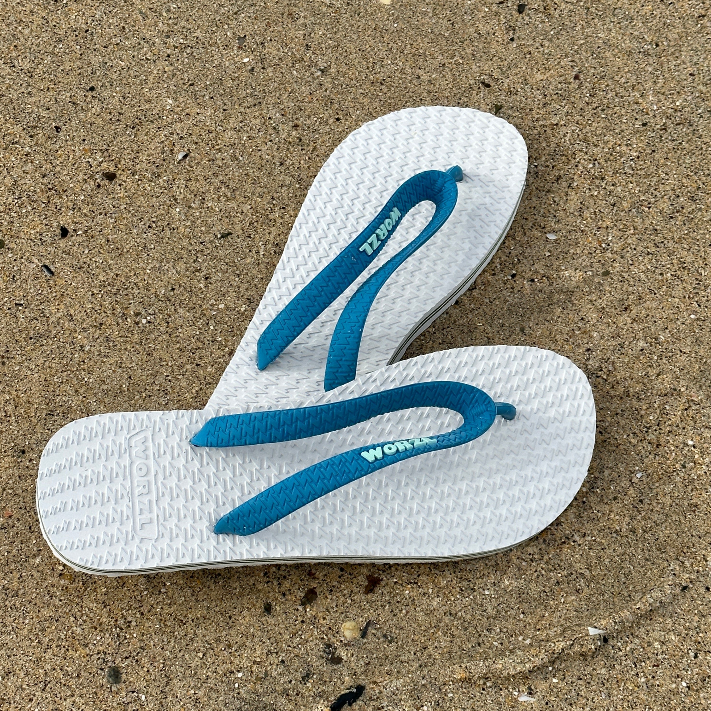 NATURAL WHITE Mens non plastic biodegradable rubber flip flops made in the UK